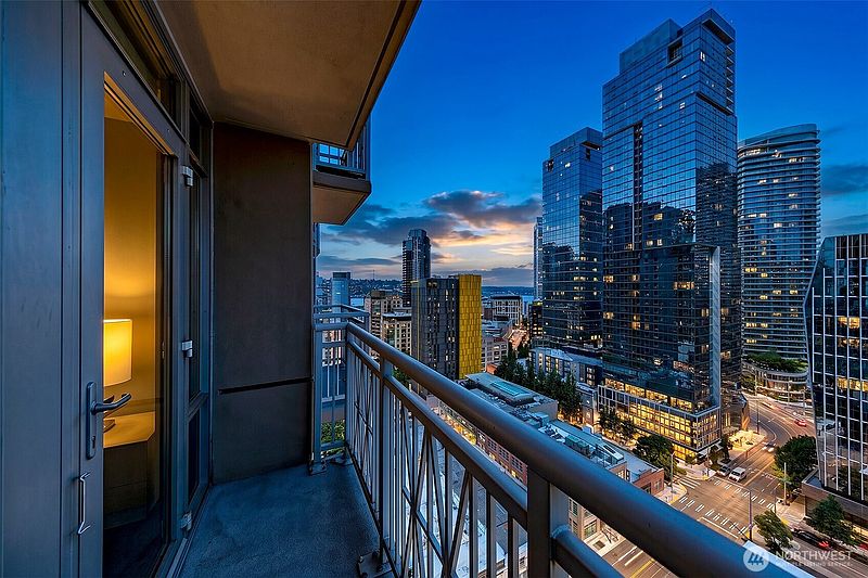 3rd image of 819 Virginia Street #2304