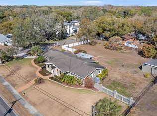 3909 Hudson Ln, Tampa, FL 33618