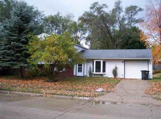 3917 Eastmont Dr, South Bend, IN 46628