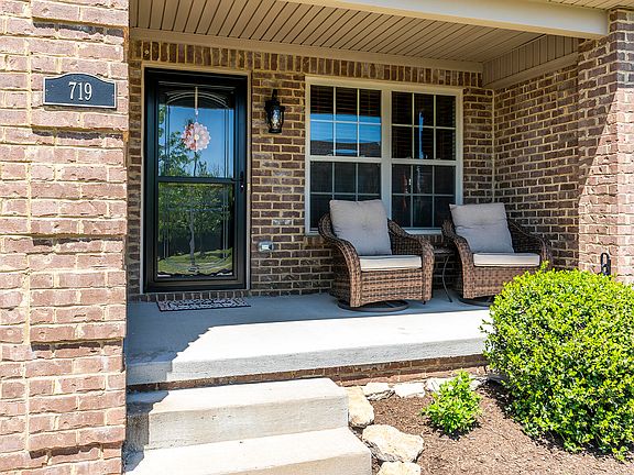 3rd image of 719 Newtown Springs Dr