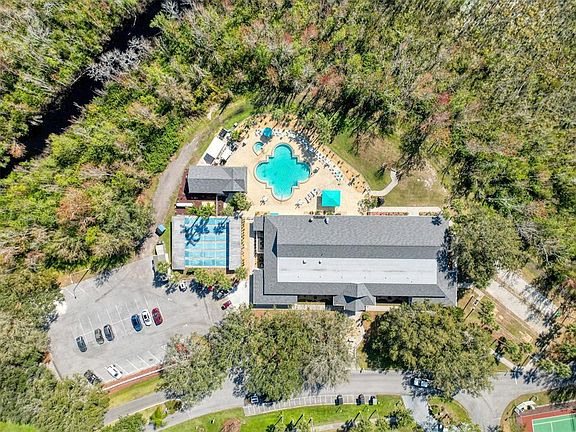 4th image of 81 STRAPHMORE DRIVE