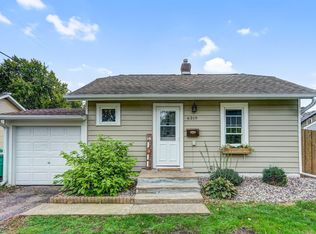 6319 W 32nd St, Minneapolis, MN 55416