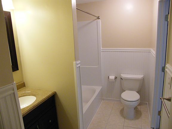 5th image of 10 Oakridge Dr