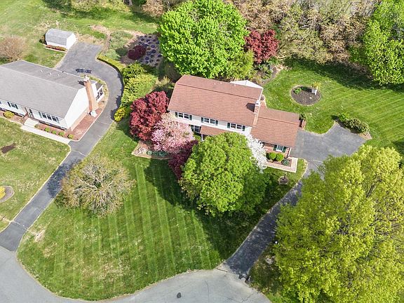 4th image of 119 Bernice Dr