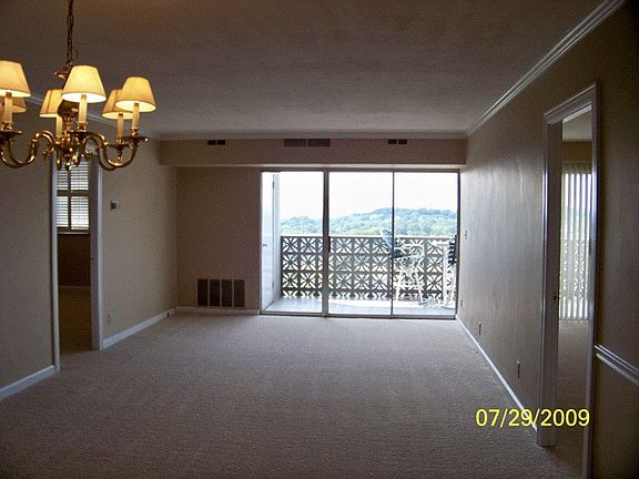 2nd image of 3415 W End Ave APT 1008