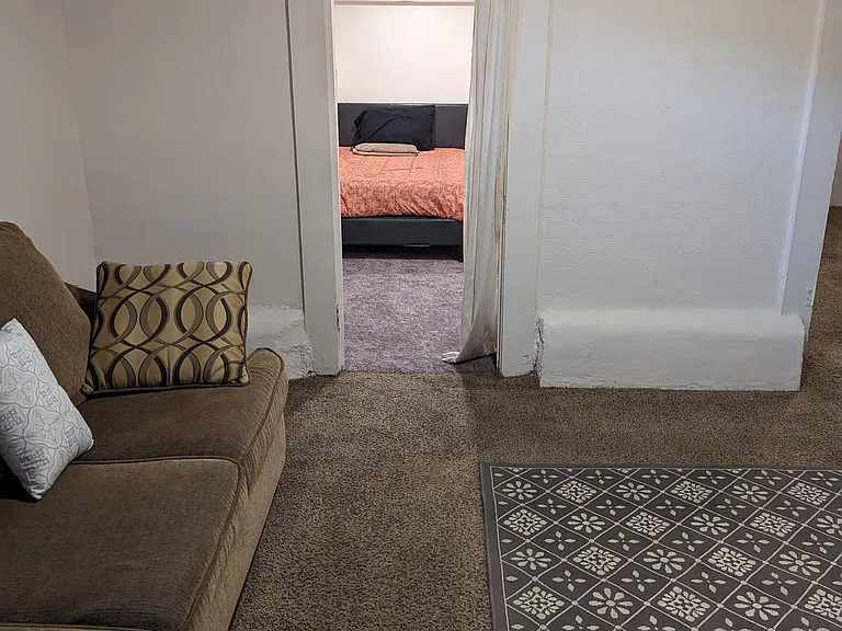 1353 N Vine St #E — Photo 5