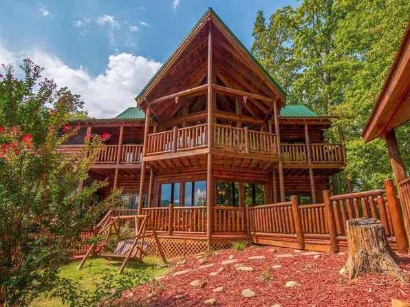 3764 Ivy Way, Sevierville, TN 37876