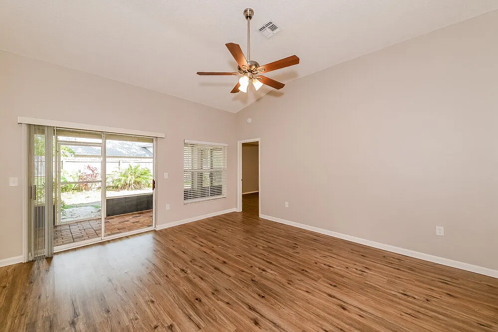 2 bed, 2.0 bath, 1116 sqft, $2,360 — Photo 4