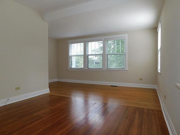 2nd image of 1116 Ashland Ave