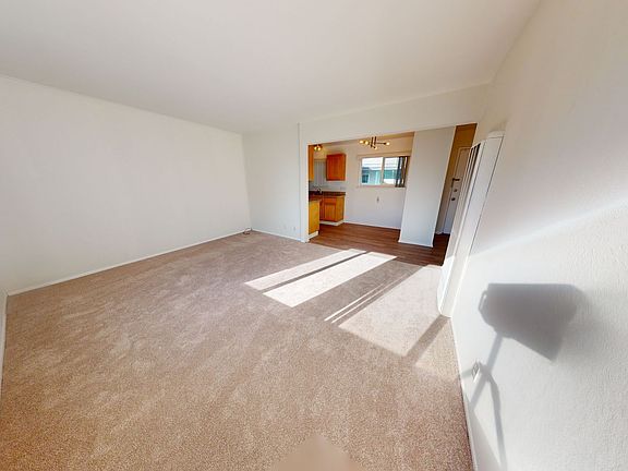 2nd image of 406 Van Buren Ave #406-201