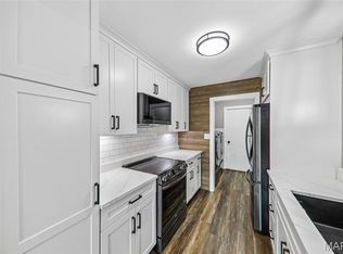 16180 Lea Oak Ct, Chesterfield, MO 63017