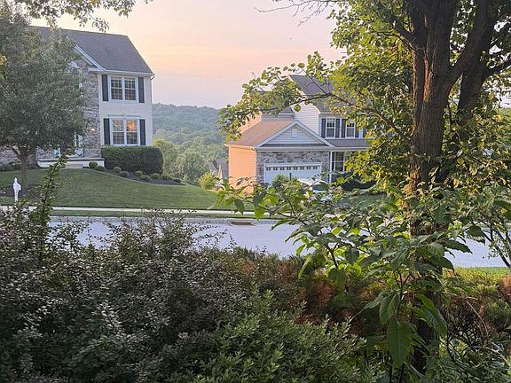 4th image of 2829 Westerham Rd