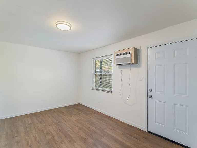 3014 Rennoc Rd #H — Photo 4