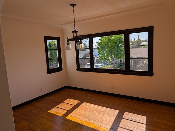 5th image of 436 Orizaba Ave #436