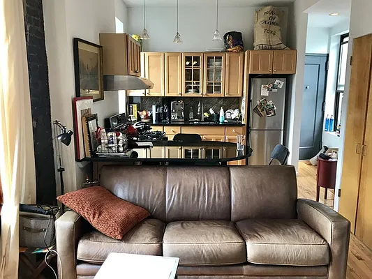 Rented by Loftey LLC | media 17