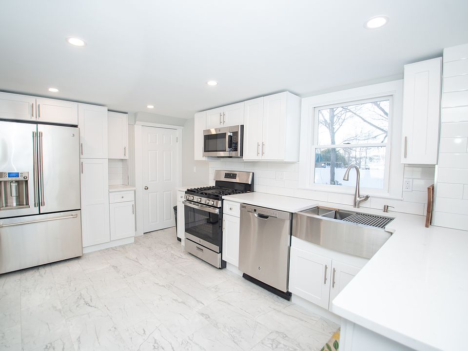 1st image of 23 Rogers Ave