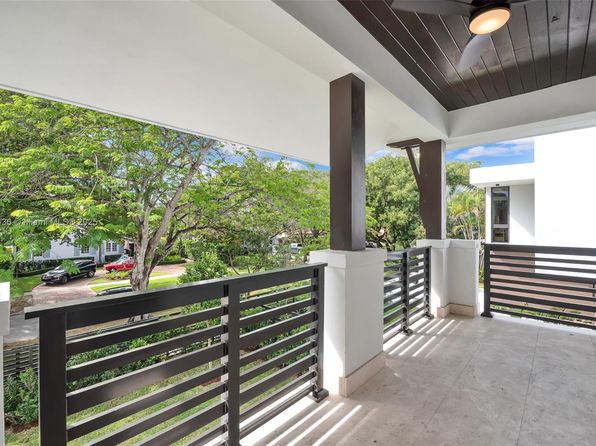 5753 SW 31st St, Miami, FL 33155