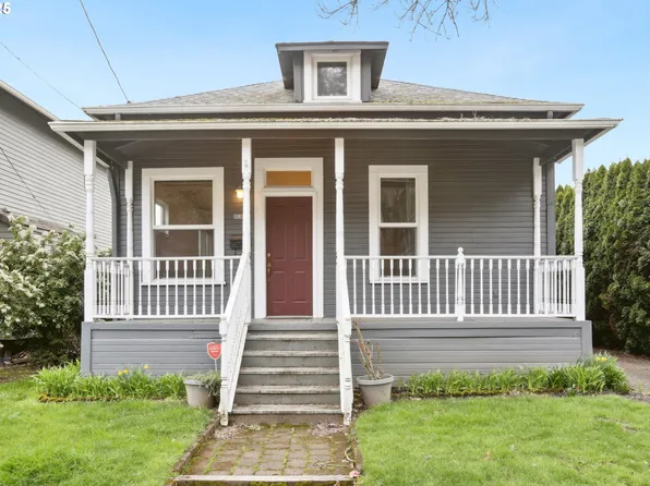 5926 S Corbett Ave, Portland, OR 97239