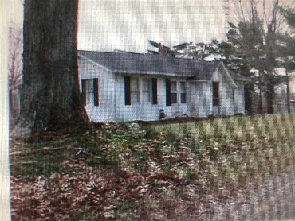 1st image of 1411 W Reservoir Ave