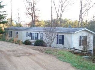 300 Omega Hills Rd, Franklin, NC 28734