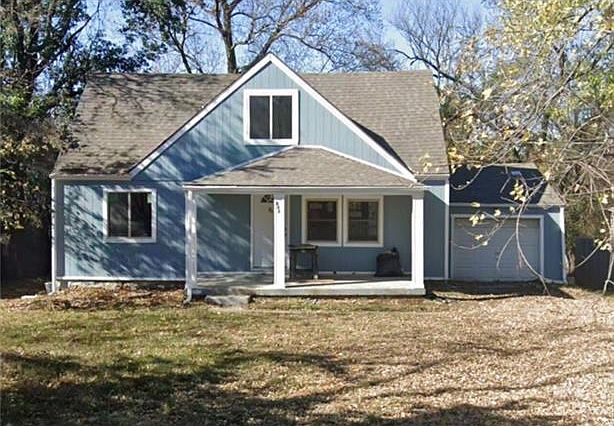 1st image of 842 S 76th St