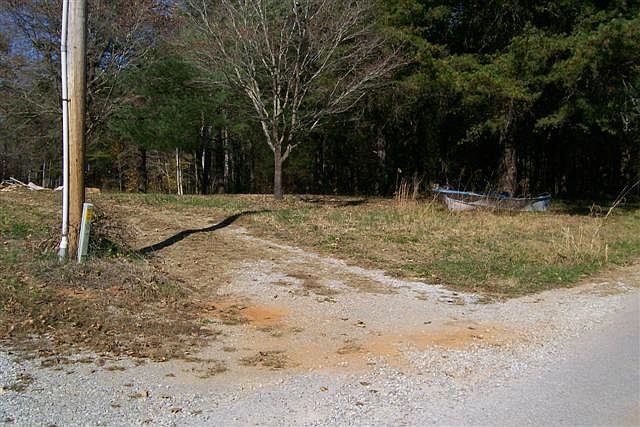 2nd image of 1133 Warren County Park Rd