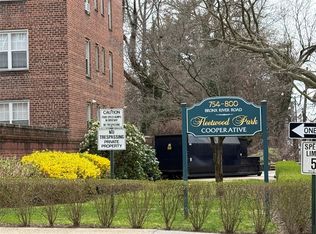 776 Bronx River Road #B33, Bronxville, NY 10708