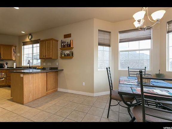5th image of 3168 N Provence Ln #11