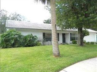 1530 N Riverhills Dr, Temple Terrace, FL 33617