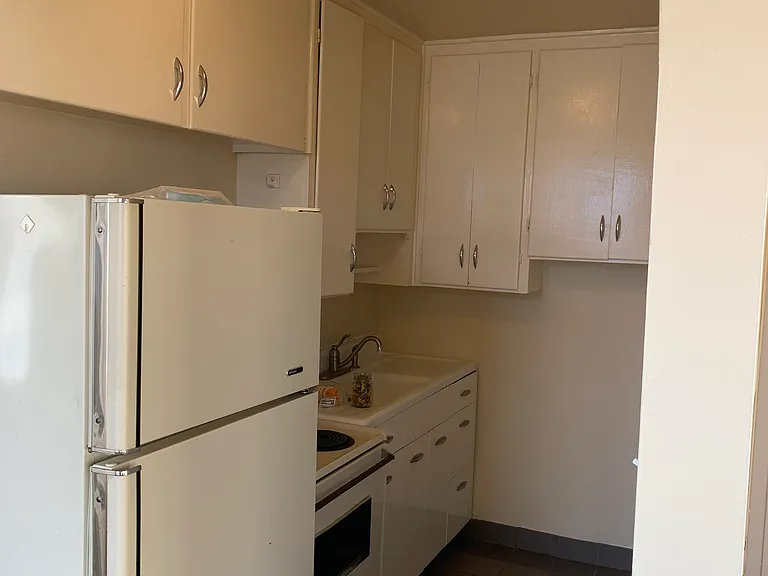 57 W Vine St — Photo 19