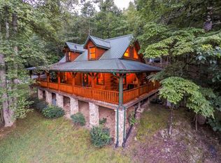 505 Hampton Place Rd, Whittier, NC 28789