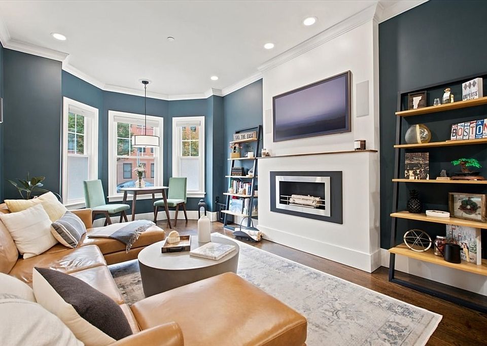 1st image of 48 Chelsea St APT 1