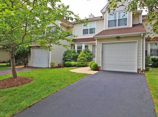 89 Choctaw Ridge Rd, Branchburg, NJ 08876