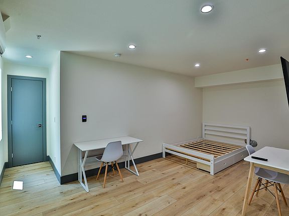 3rd image of 2684 Orchard Ave #2684.25