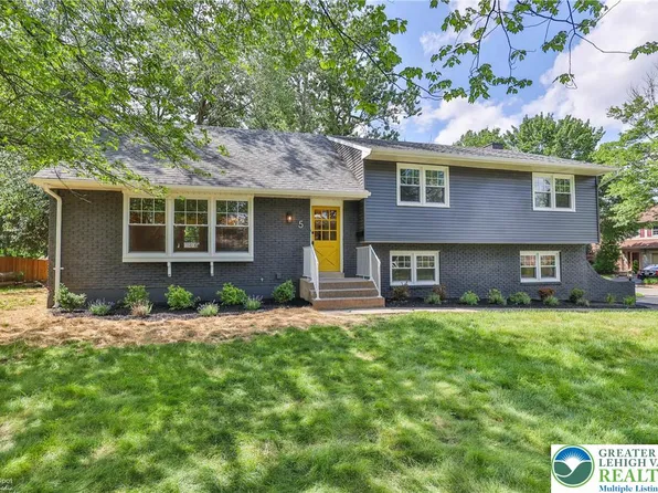 5 Cherokee St, Emmaus, PA 18049