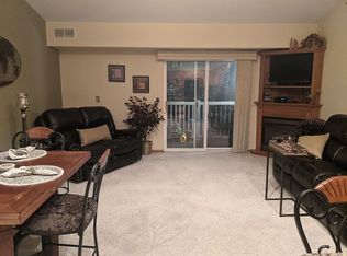 1321 Lake Dr W APT 308, Chanhassen, MN 55317