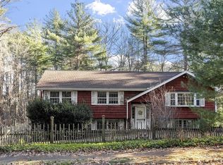 48 Meadowbrook Rd, Bedford, MA 01730