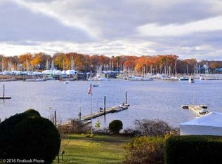 212 Grand View Dr, Warwick, RI 02886