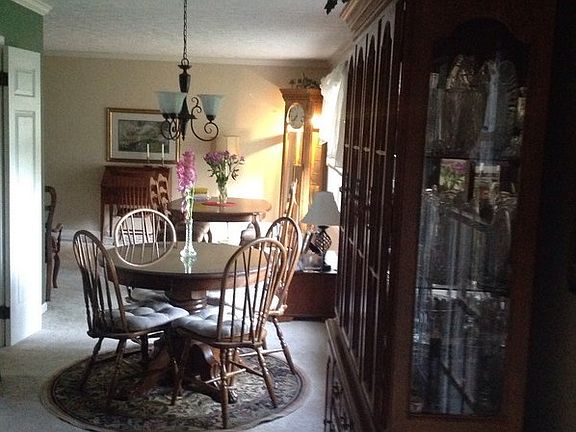 Breakfast nook