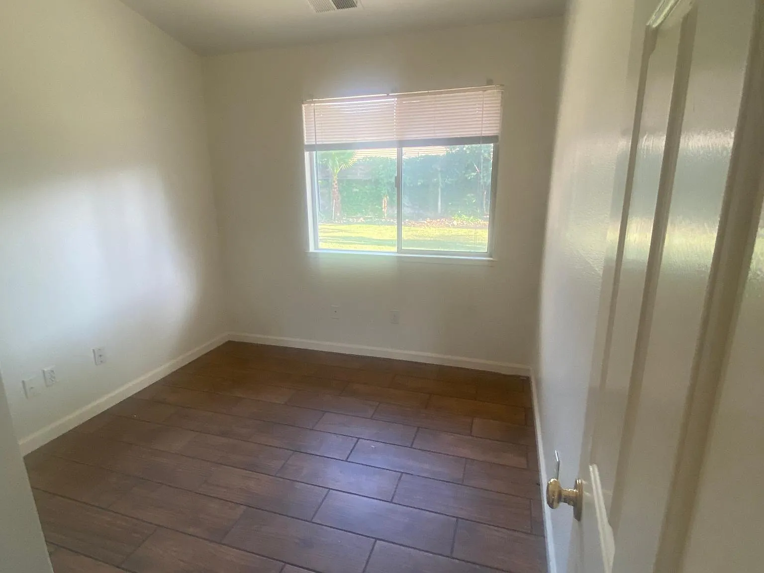 5509 W Evergreen Ct — Photo 4