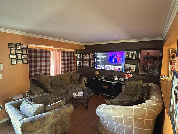 3rd image of 113 College Station Dr