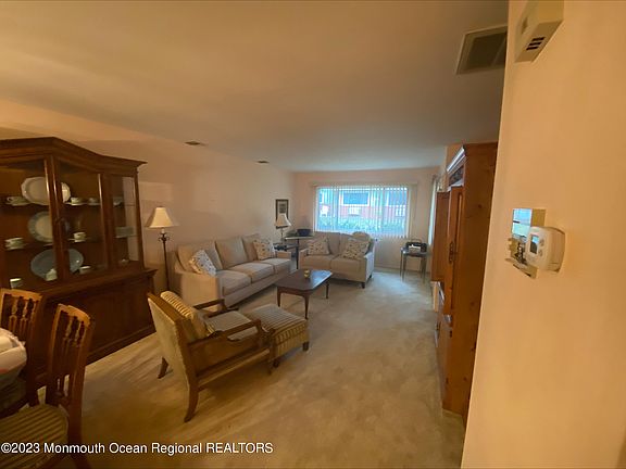 5th image of 60 Mallard Street #B
