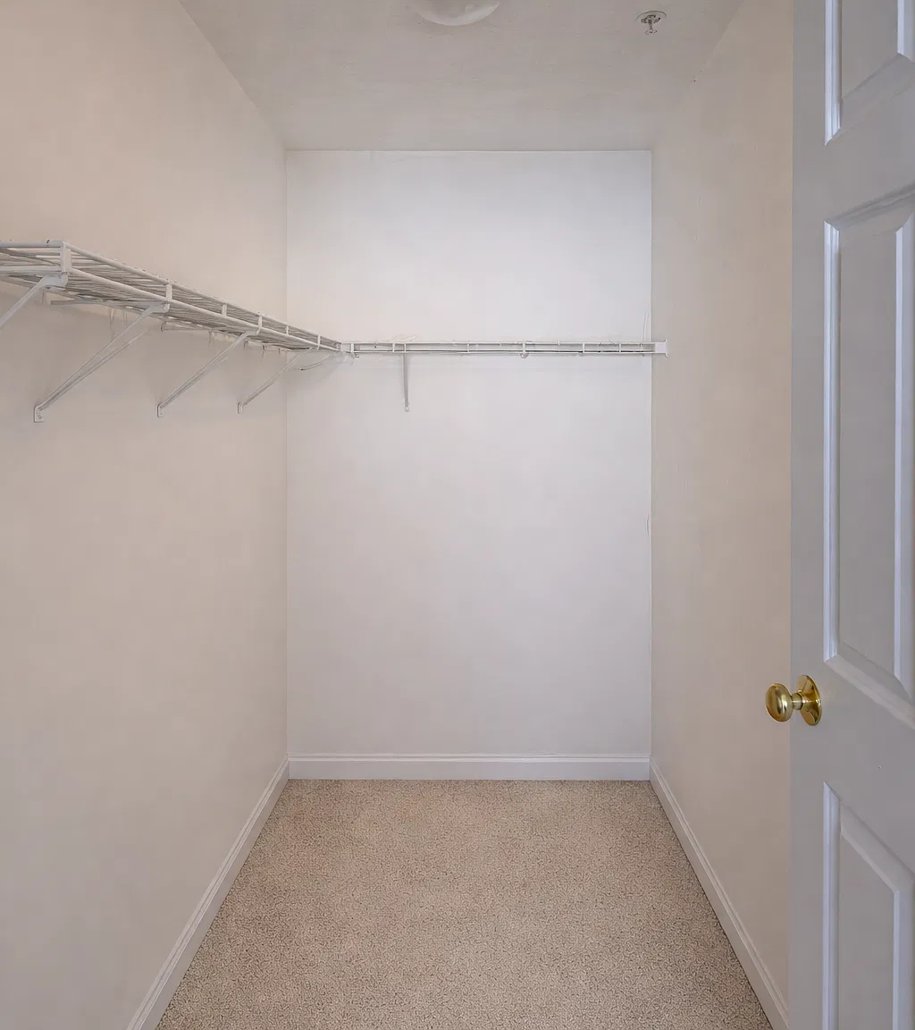2 bed, 1300 sqft, $2,150 — Photo 3