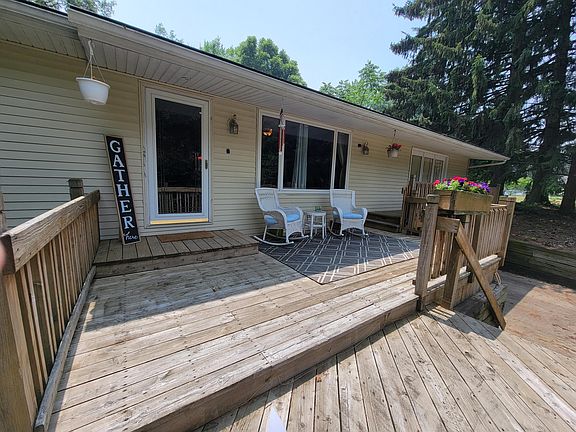 5th image of 510 Crest Ln