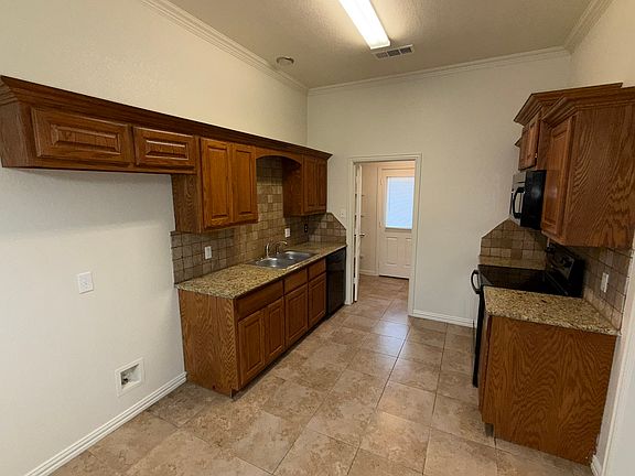 3rd image of 8321 Hogan Rd Unit B