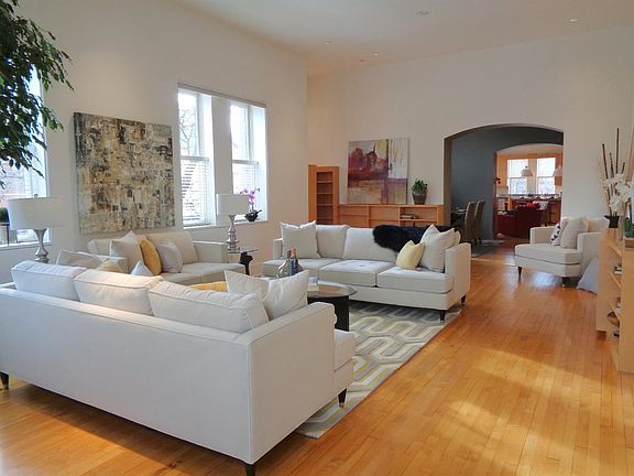 4th image of 223 E Ann St APT 13