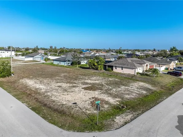 3016 SW 7th AVE, CAPE CORAL, FL 33914