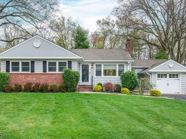 45 Northfield Rd, Long Hill Twp., NJ 07946