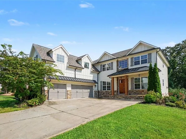 1771 Rockwater Rd, Marietta, GA 30066
