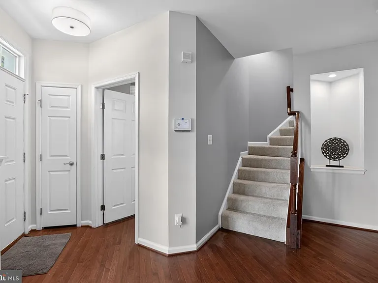2624 Saint Marys View Rd — Photo 2